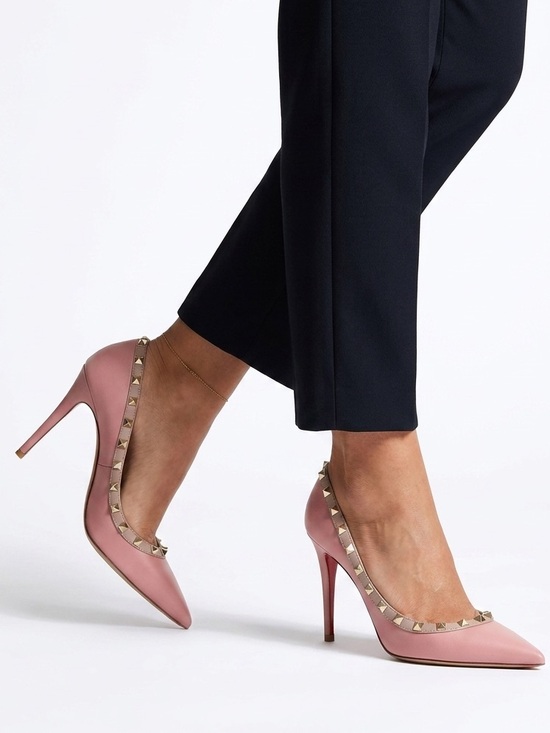 Valentino Garavani Shoes - Valentino Garavani Rockstud Pink Patent Leather Pumps Heels Size 37 (US Size 7)
